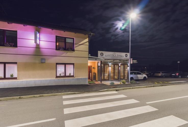 Dobrovce 日夫科旅馆酒店 外观 照片
